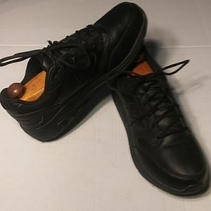 NEW BALANCE 928 V3 WALKING SHOES SZ11